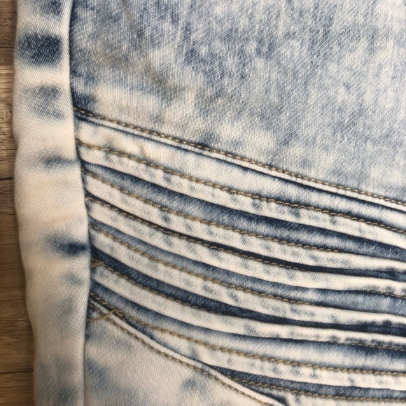 Denim Blue 80s Inspired Acid Wash Men Jean Shorts Size 34 - Picture 4 of 9